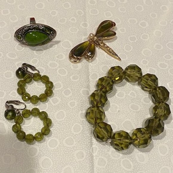 Dalsheim Green Bead Earrings & Jewelry 5 - LOT - Picture 4 of 11